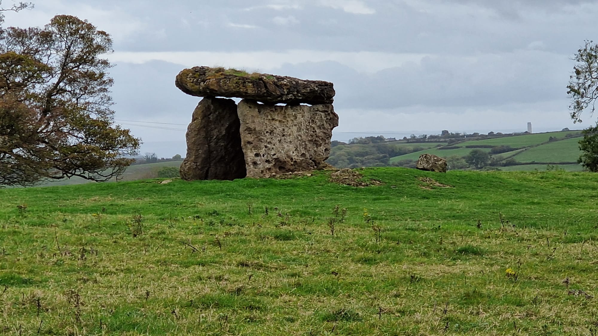 St Lythans burial chamber